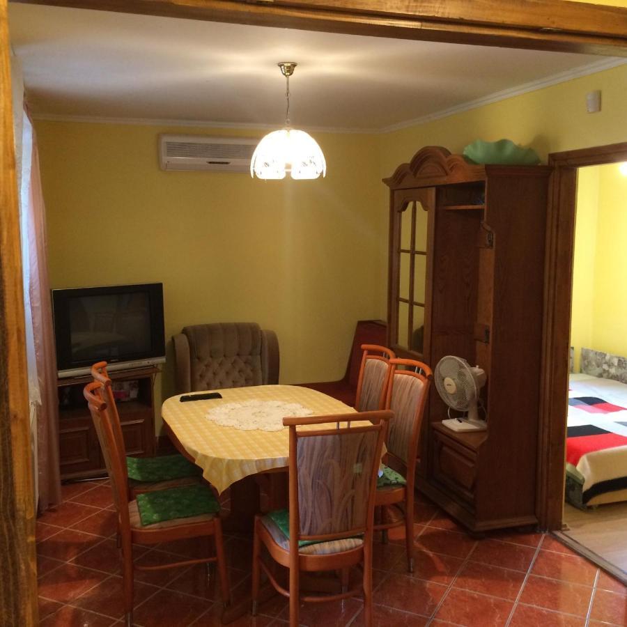 David Apartman Gárdony Екстериор снимка